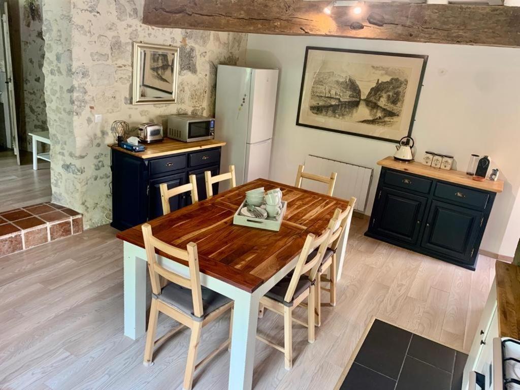Gites De Verger, Stylish Self Catering Cottages In Sos Esterno foto